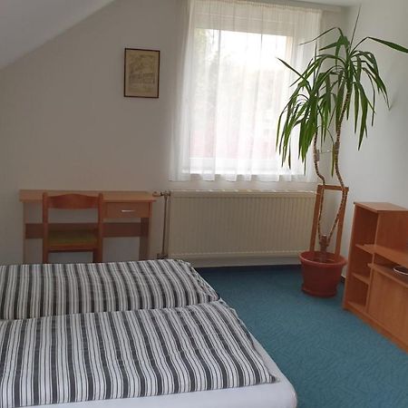 Veszprem Room Exterior foto