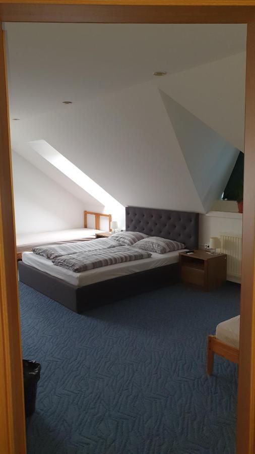 Veszprem Room Exterior foto