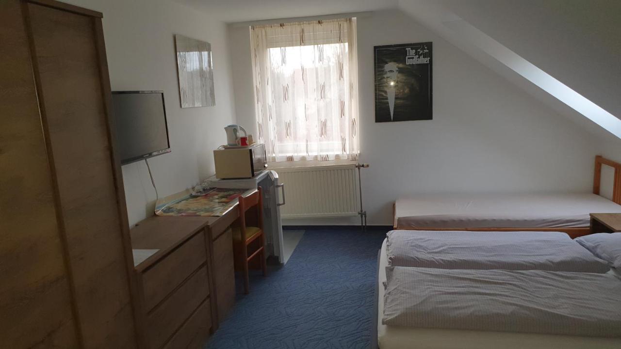 Veszprem Room Exterior foto